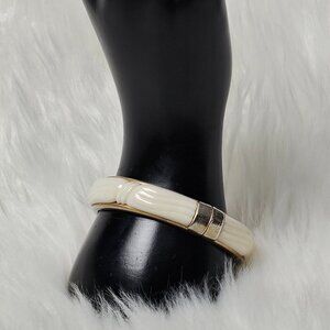 Vintage 1950's Ivory Lucite Carved Gold Tone Hinged Clamper Bangle Bracelet